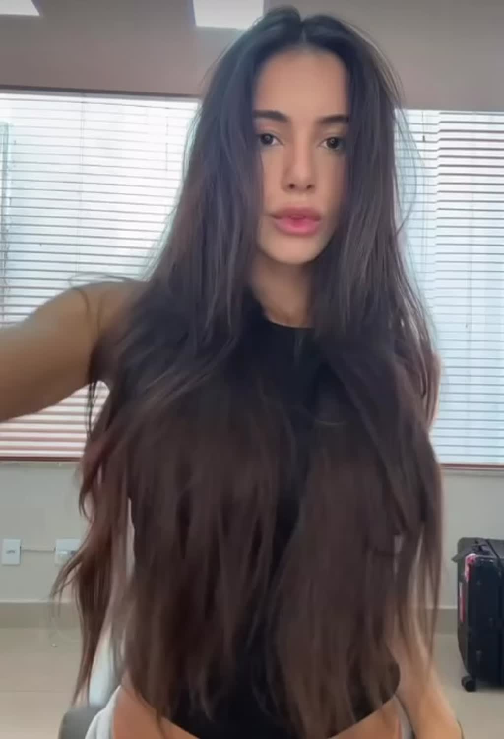 טרנסית פצצה ואיכותית