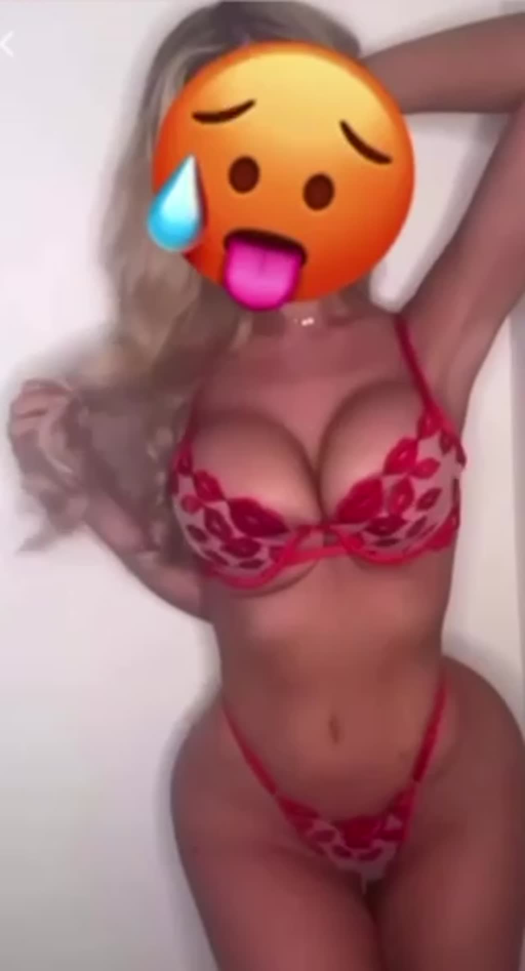טרנסית מהפנטת בתמונות אמיתיות