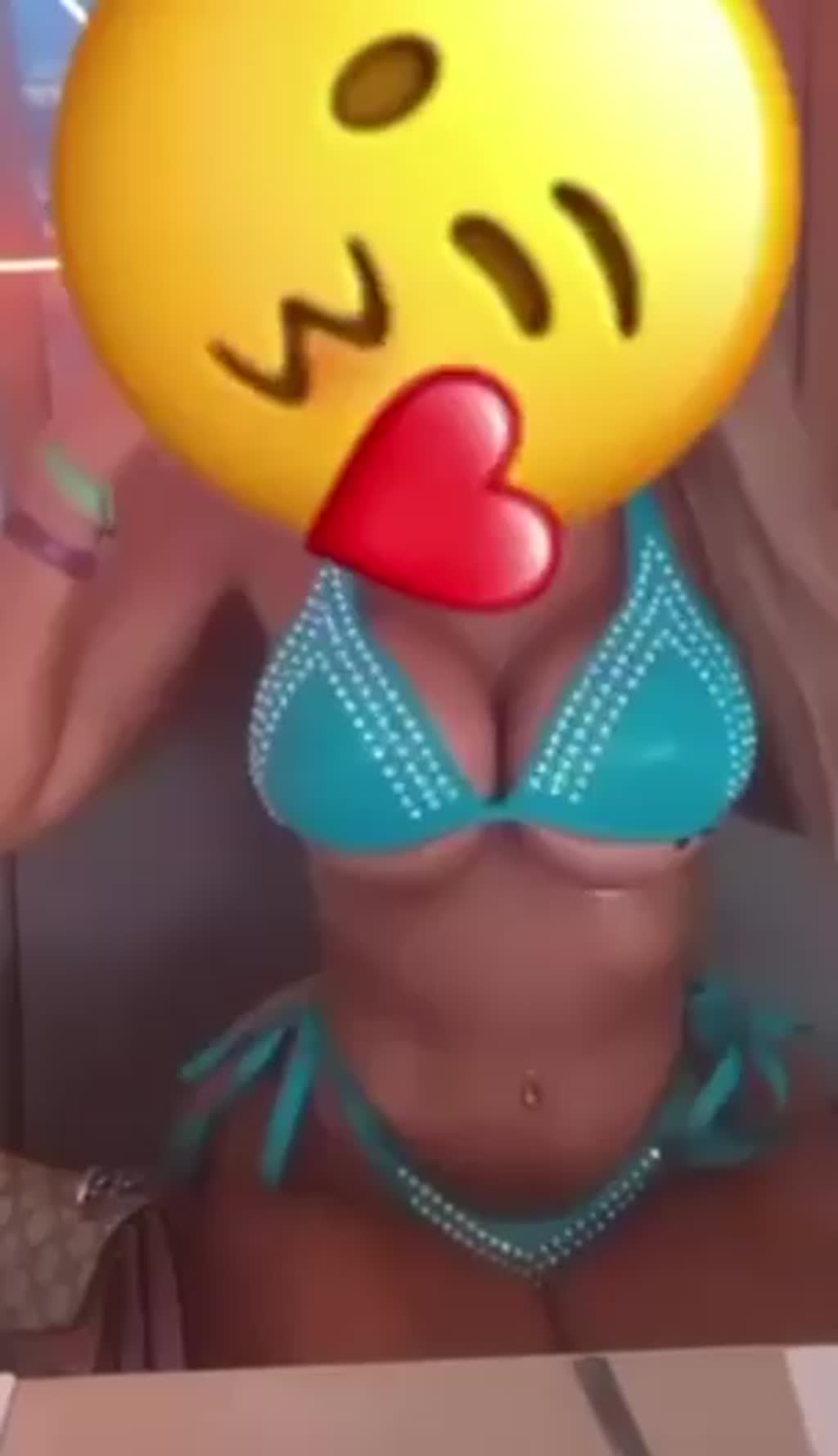 טרנסית מהפנטת בתמונות אמיתיות