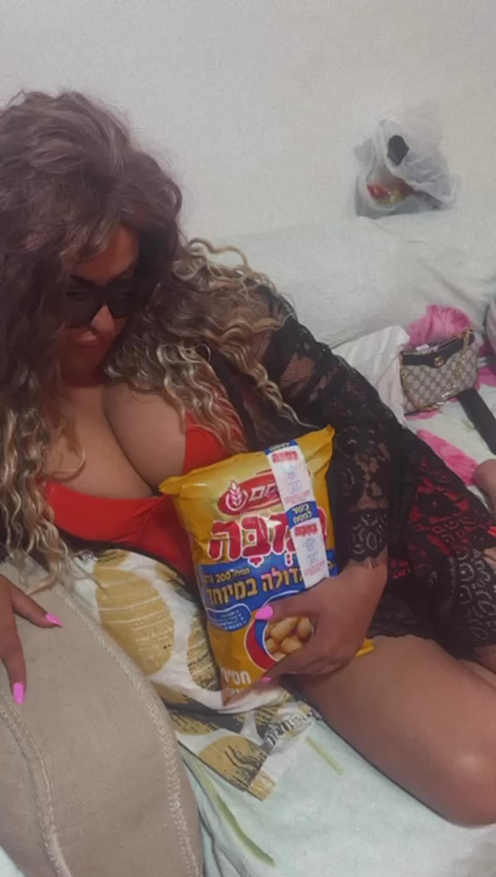 קוקסינלית תמנייה בדרום תל אביב