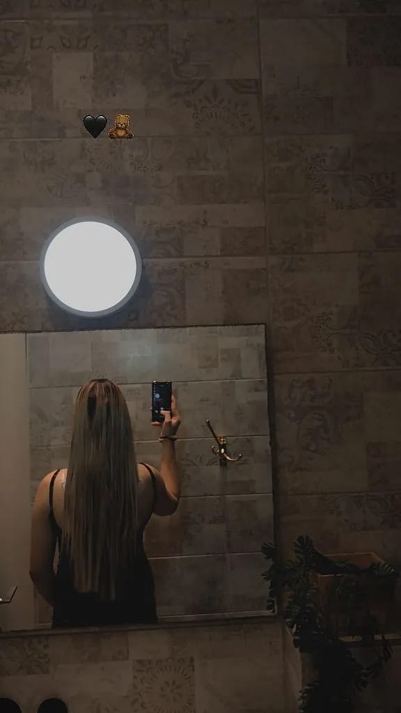 טרנסית איכותית בדירה דיסקרטית