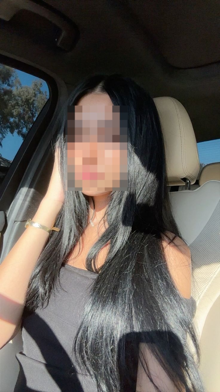 מלכה דומיננטית במרכז מלכה דומיננטית במרכז